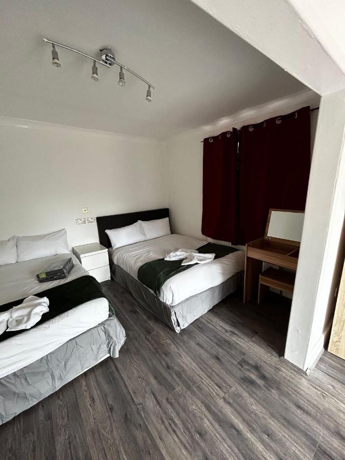 The Ruislip Apartment Экстерьер фото